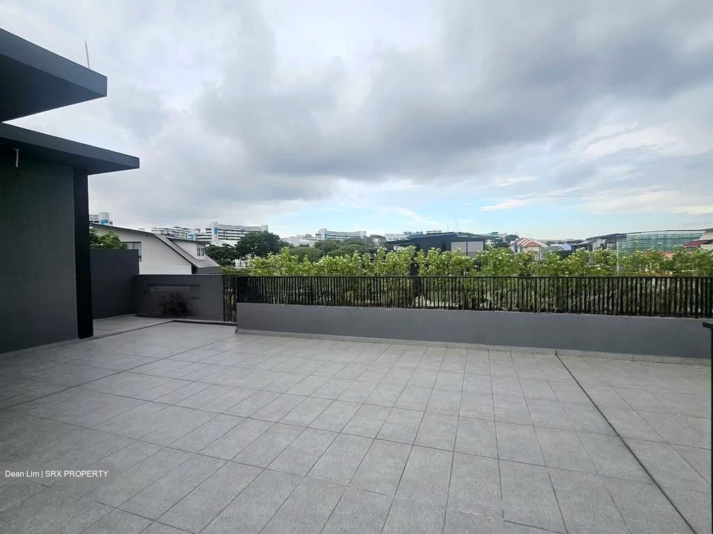 Yong Seng Estate (D14), Semi-Detached #557098441